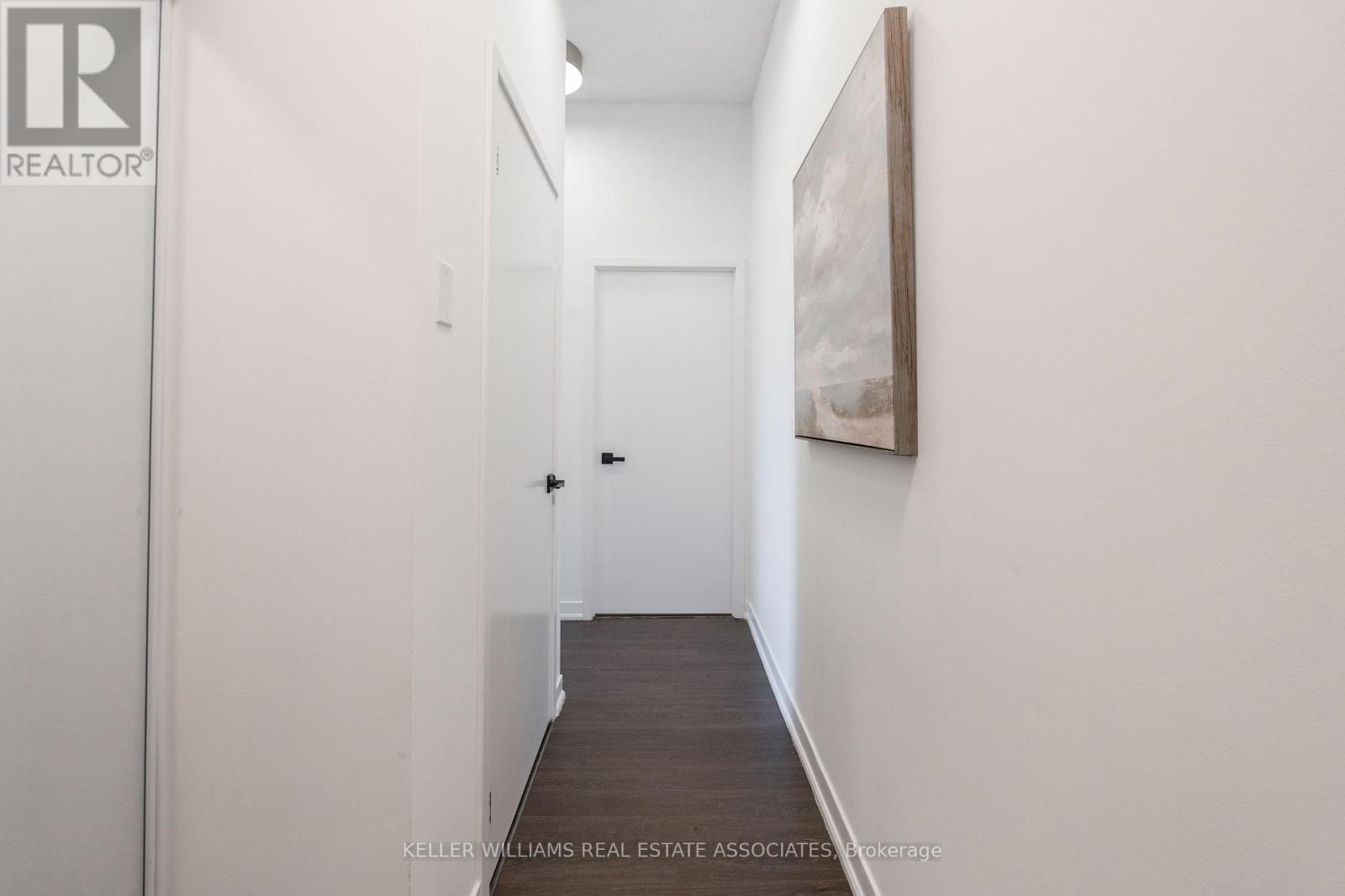 #311 -360 Square One Dr E, Mississauga, Ontario  L5B 0G7 - Photo 11 - W8264338