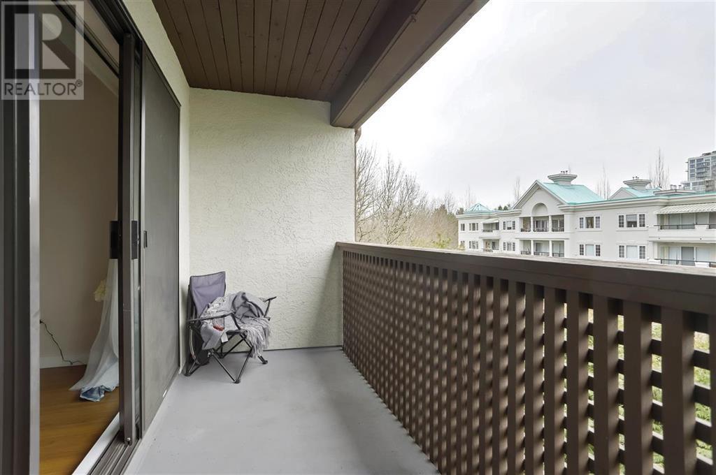 409 365 Ginger Drive, New Westminster, British Columbia  V3L 5L5 - Photo 1 - R2874614