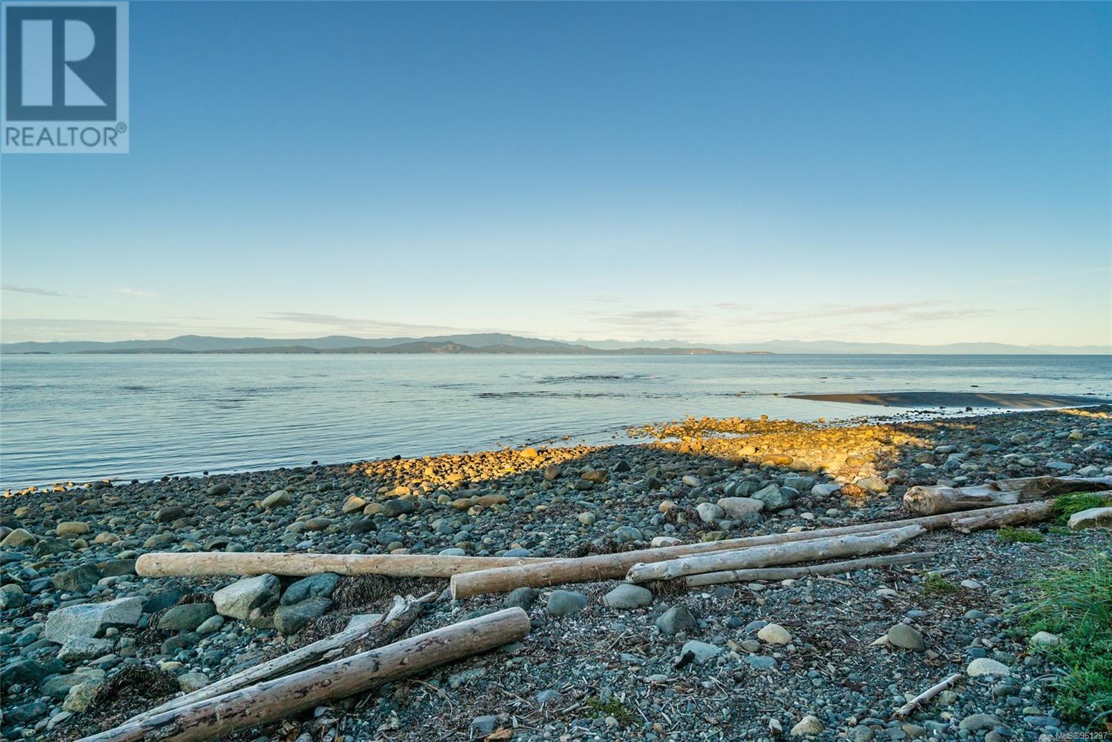 545 Sandwedge Close, Qualicum Beach, British Columbia  V9K 2J9 - Photo 13 - 961297