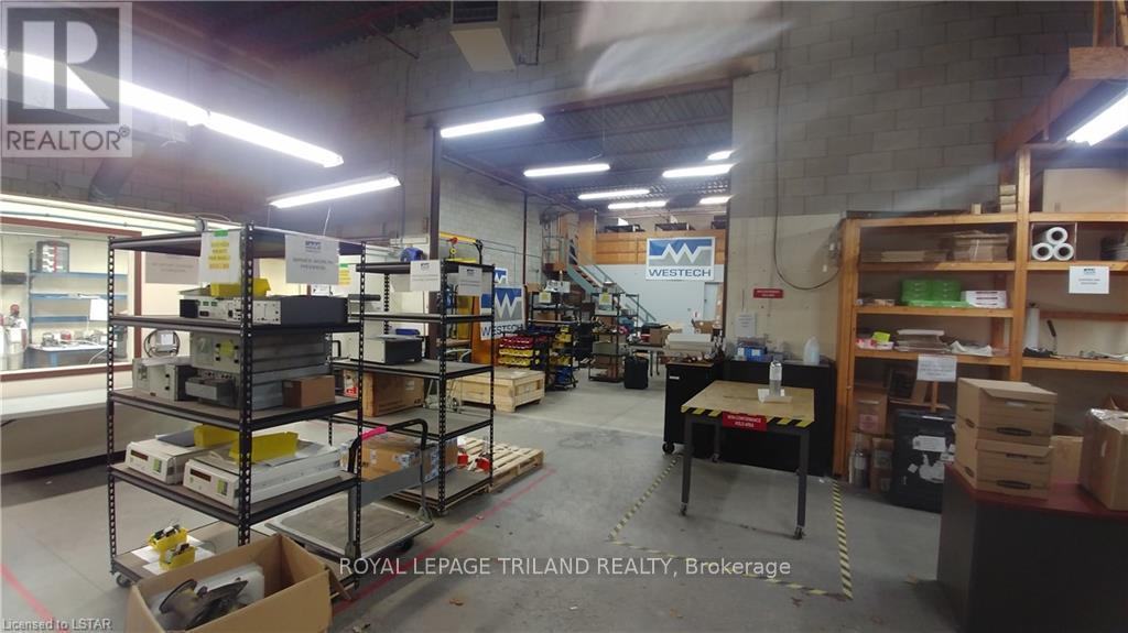 164 Newbold Crt, London, Ontario  N6E 1Z7 - Photo 6 - X8259408