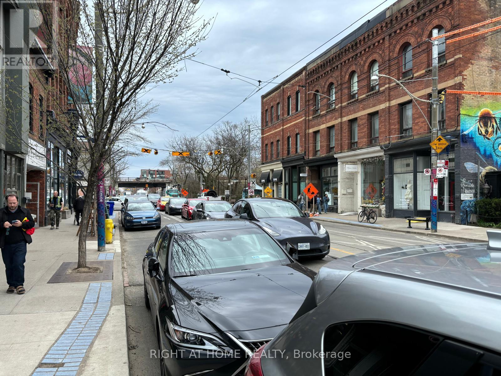 782 Queen Street E, Toronto, Ontario  M4M 1H4 - Photo 4 - E8266386