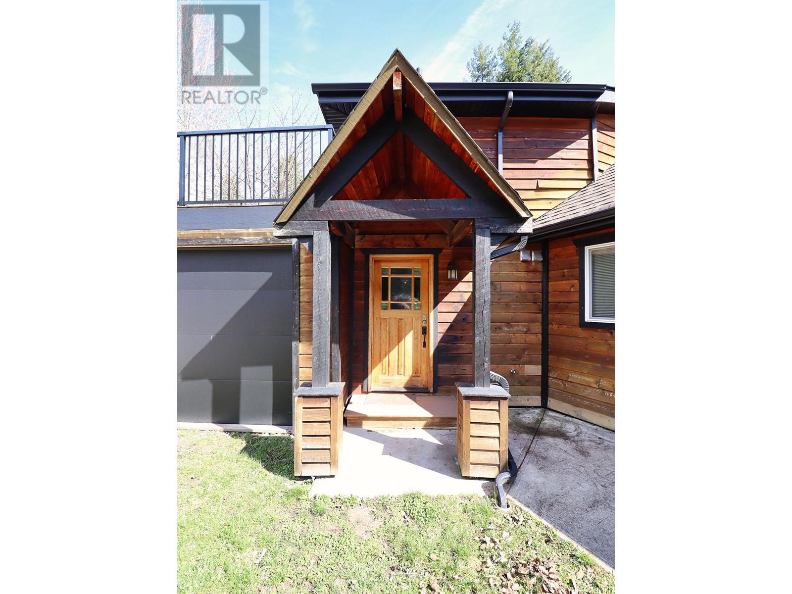 1149 Little Shuswap Lake Road, Chase, British Columbia  V0E 1M2 - Photo 13 - 178039