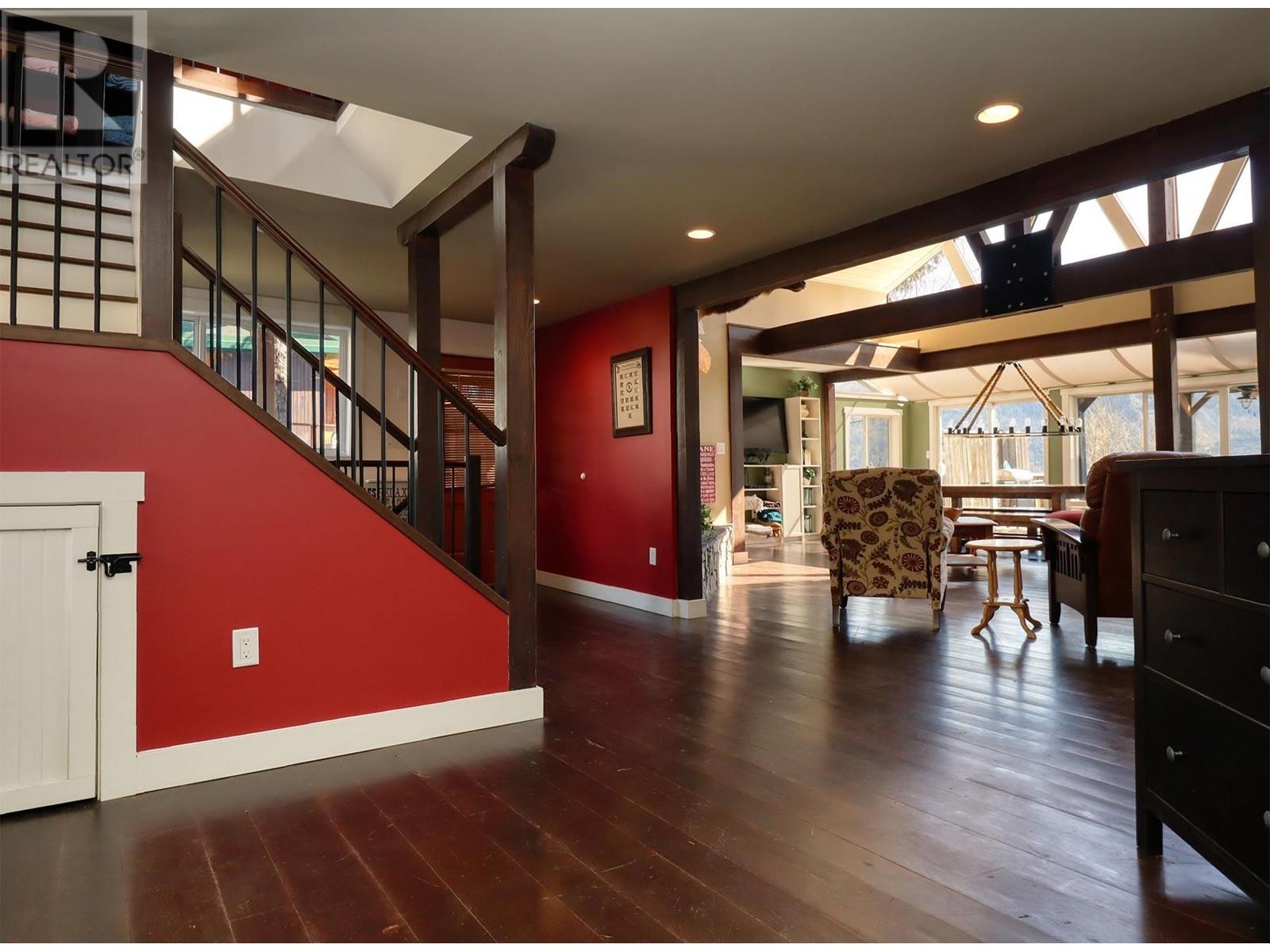 1149 Little Shuswap Lake Road, Chase, British Columbia  V0E 1M2 - Photo 15 - 178039