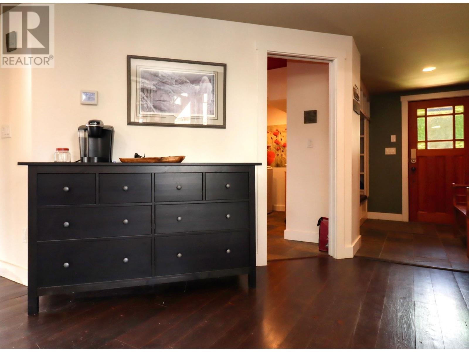 1149 Little Shuswap Lake Road, Chase, British Columbia  V0E 1M2 - Photo 17 - 178039