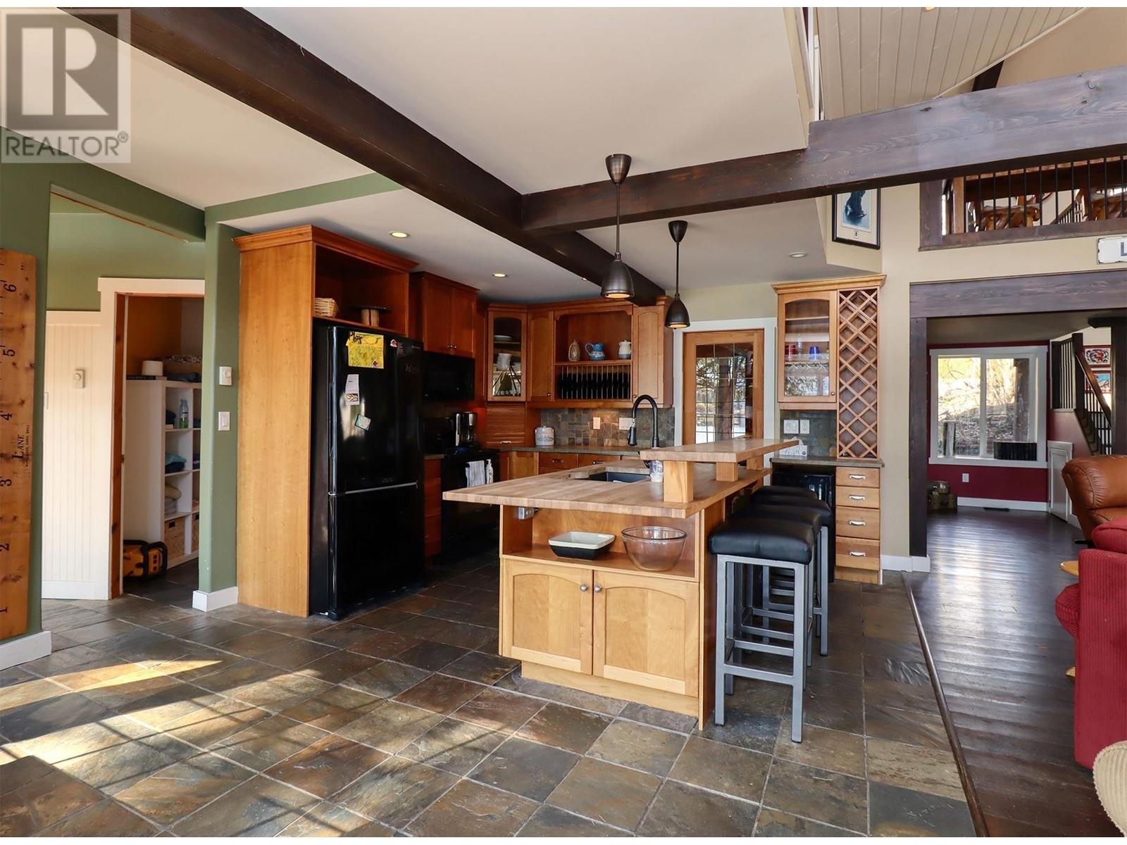 1149 Little Shuswap Lake Road, Chase, British Columbia  V0E 1M2 - Photo 20 - 178039