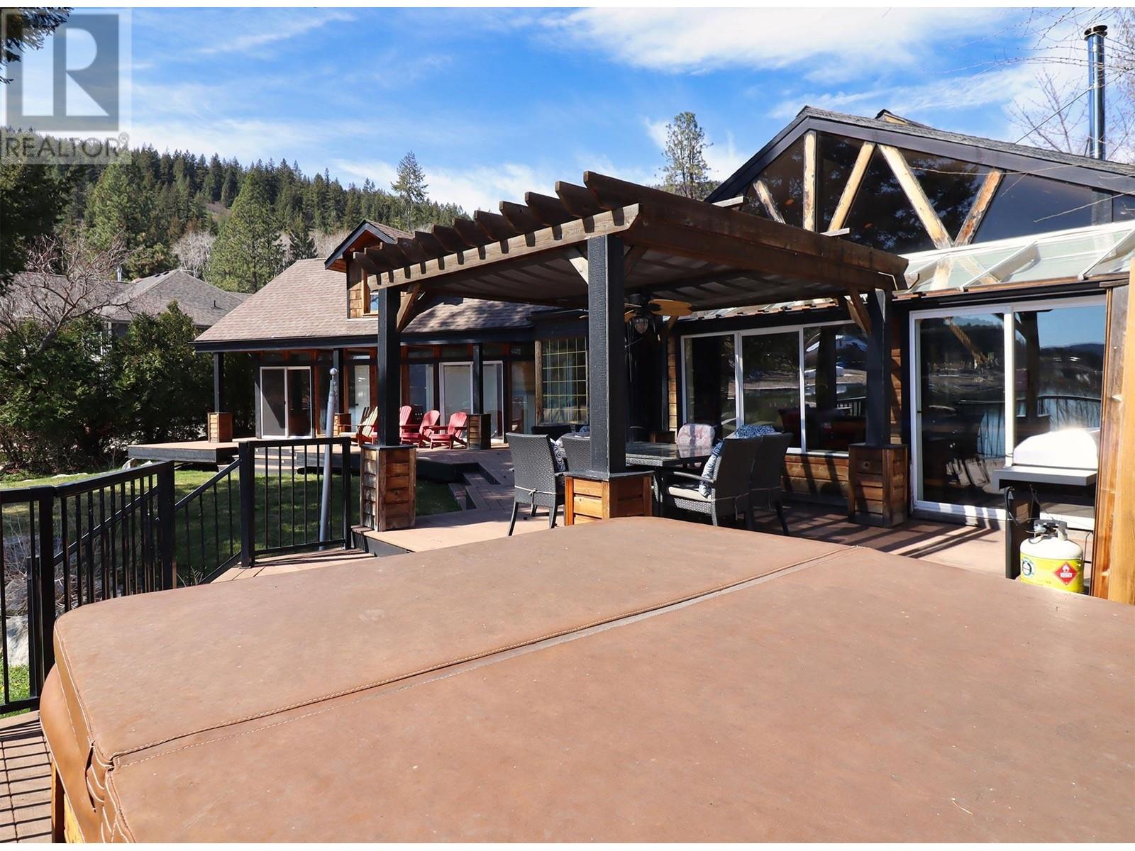 1149 Little Shuswap Lake Road, Chase, British Columbia  V0E 1M2 - Photo 28 - 178039