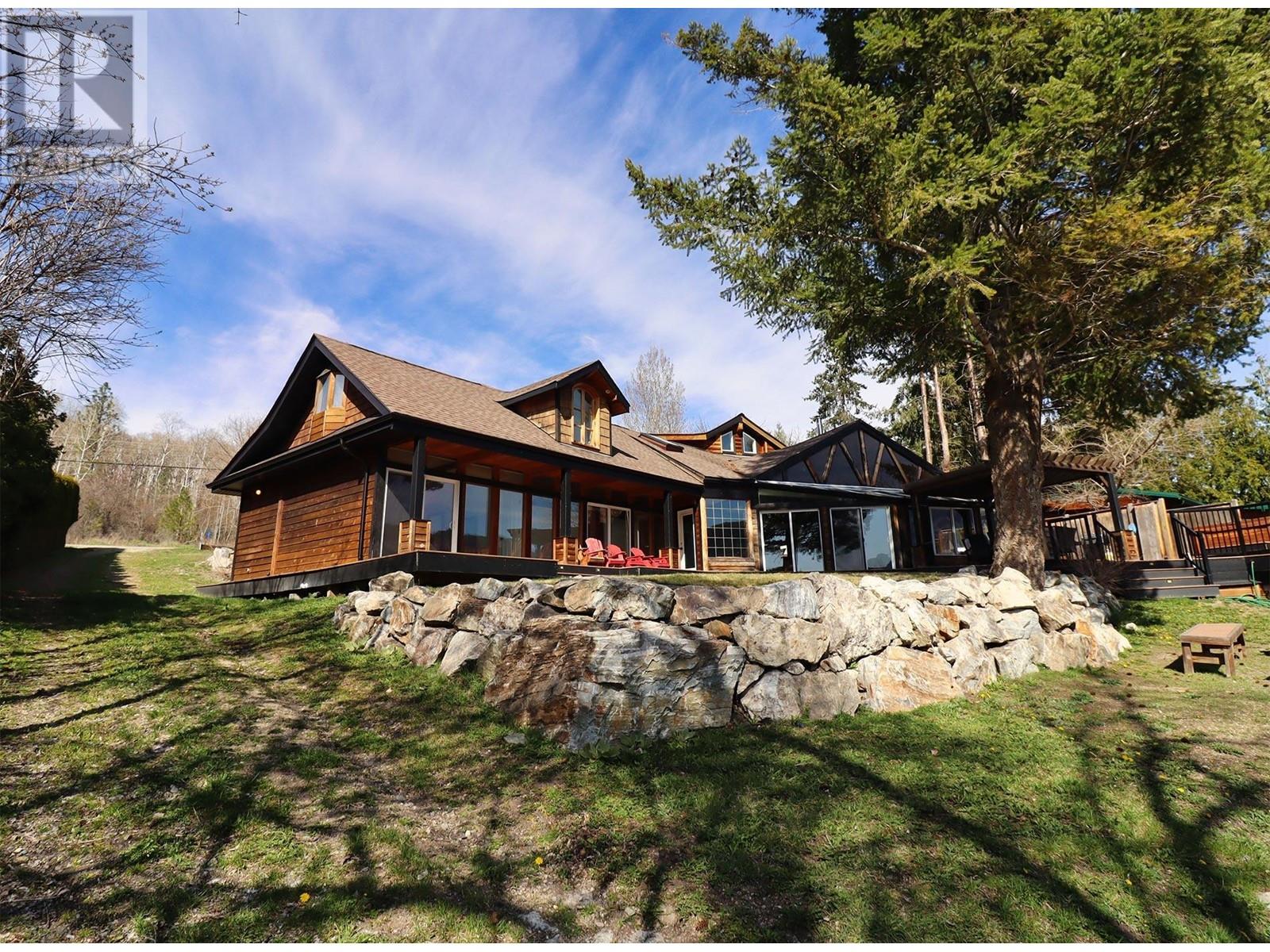 1149 Little Shuswap Lake Road, Chase, British Columbia  V0E 1M2 - Photo 31 - 178039