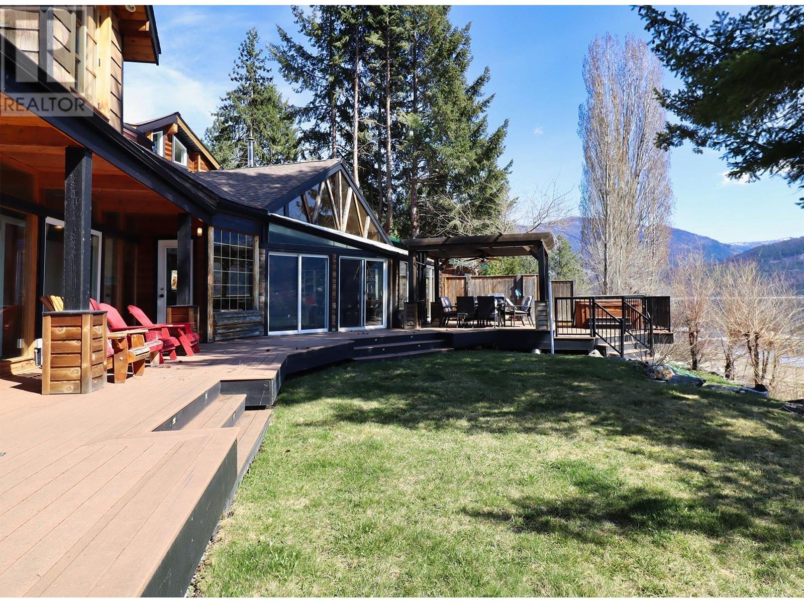 1149 Little Shuswap Lake Road, Chase, British Columbia  V0E 1M2 - Photo 33 - 178039