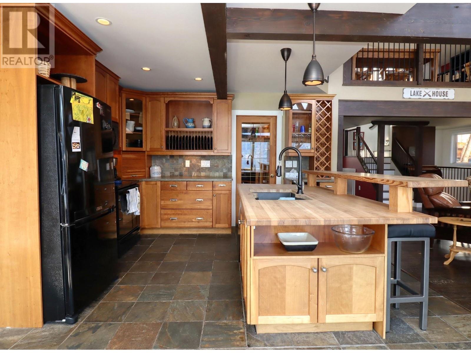 1149 Little Shuswap Lake Road, Chase, British Columbia  V0E 1M2 - Photo 45 - 178039