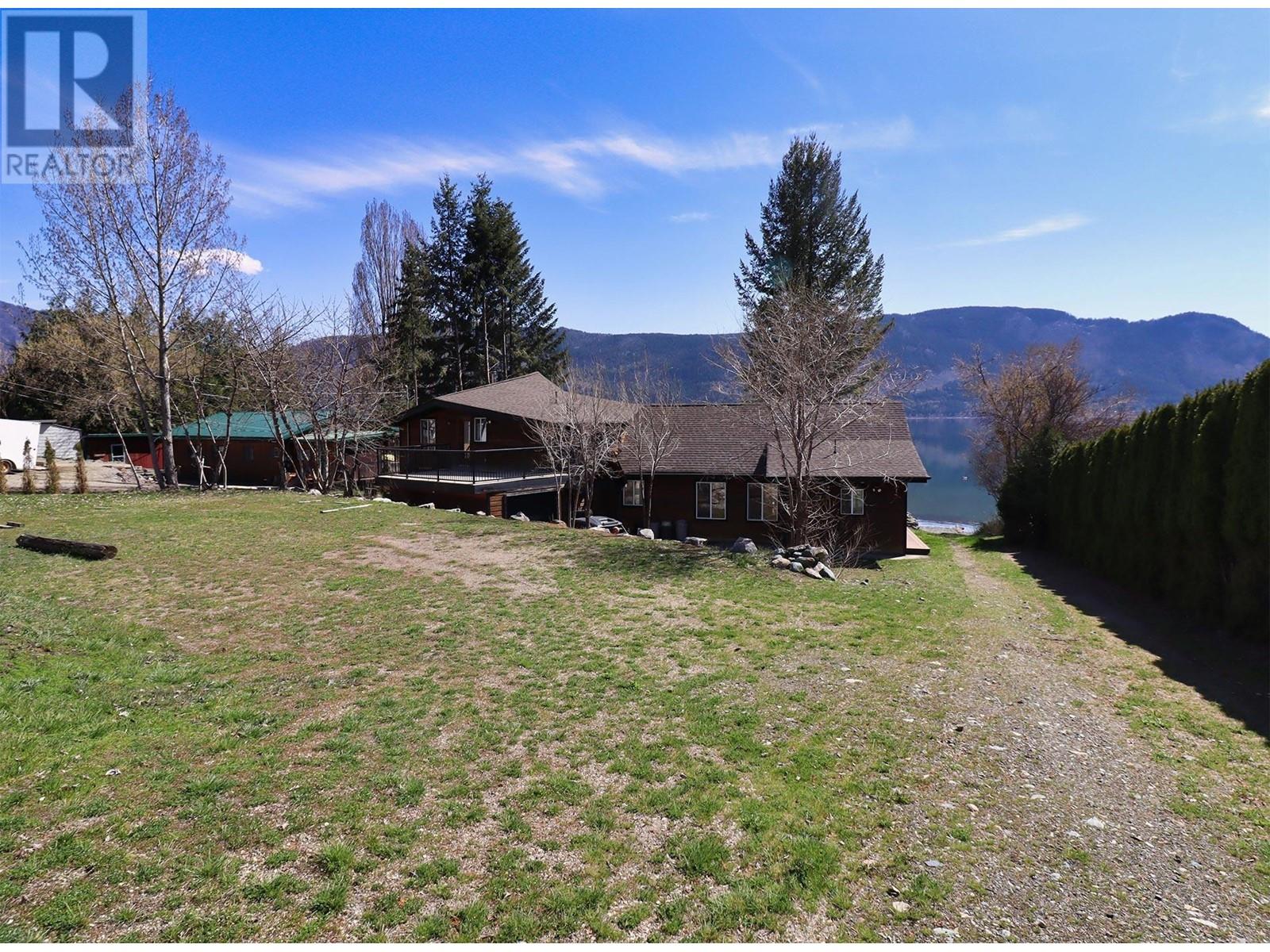 1149 Little Shuswap Lake Road, Chase, British Columbia  V0E 1M2 - Photo 7 - 178039