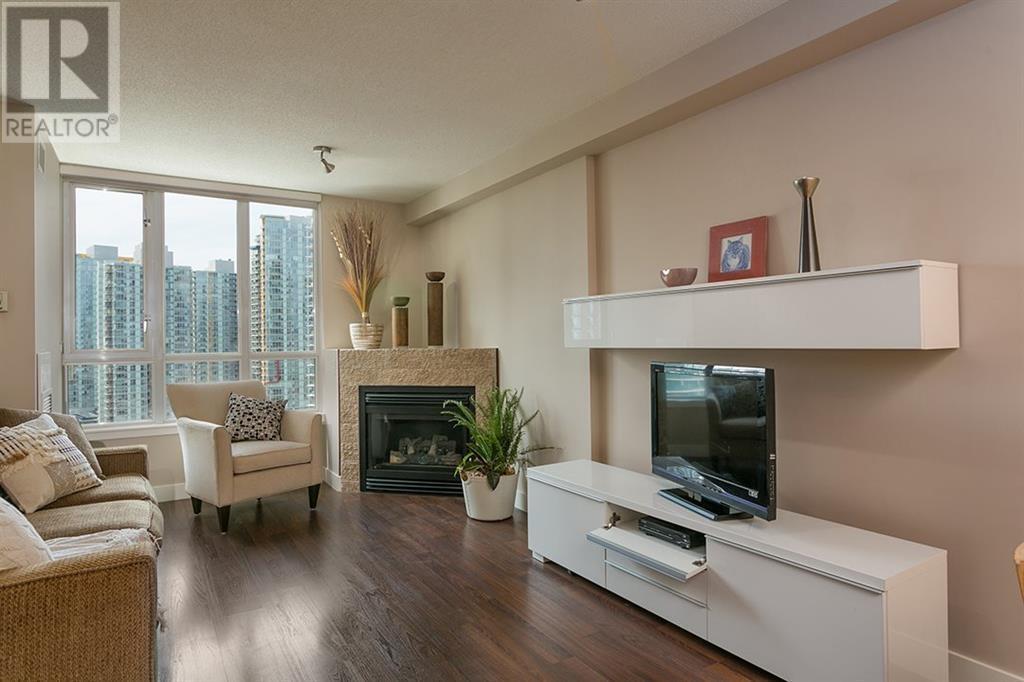 Listing Picture 4 of 20 : 2101 63 KEEFER PLACE, Vancouver / 溫哥華 - 魯藝地產 Yvonne Lu Group - MLS Medallion Club Member