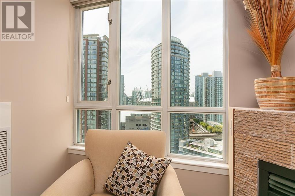 Listing Picture 6 of 20 : 2101 63 KEEFER PLACE, Vancouver / 溫哥華 - 魯藝地產 Yvonne Lu Group - MLS Medallion Club Member