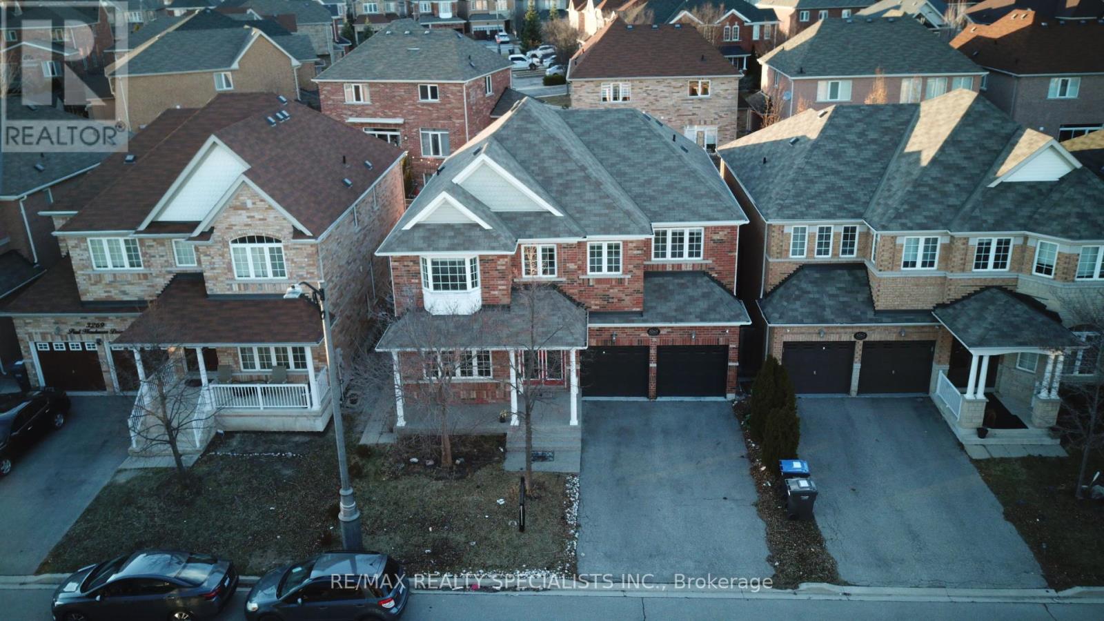 3265 Paul Henderson Dr, Mississauga, Ontario  L5M 0H5 - Photo 1 - W8267742