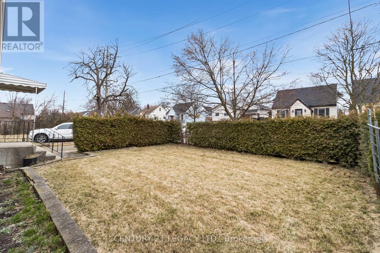 3 Lincoln Ave, St. Catharines, Ontario  L2P 2J1 - Photo 3 - X8267782
