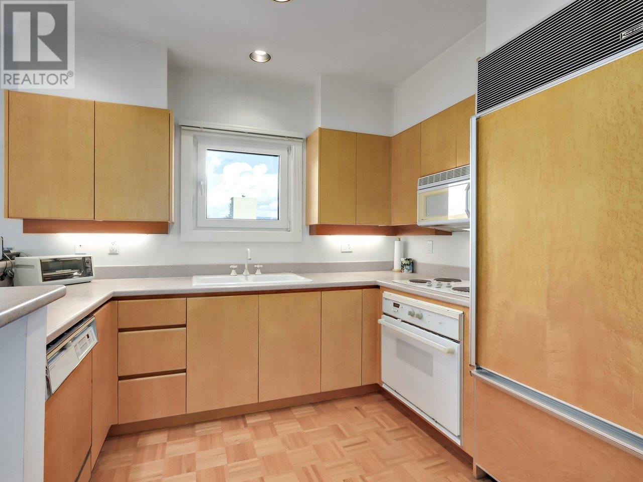 Listing Picture 12 of 27 : 501 2088 BARCLAY STREET, Vancouver / 溫哥華 - 魯藝地產 Yvonne Lu Group - MLS Medallion Club Member