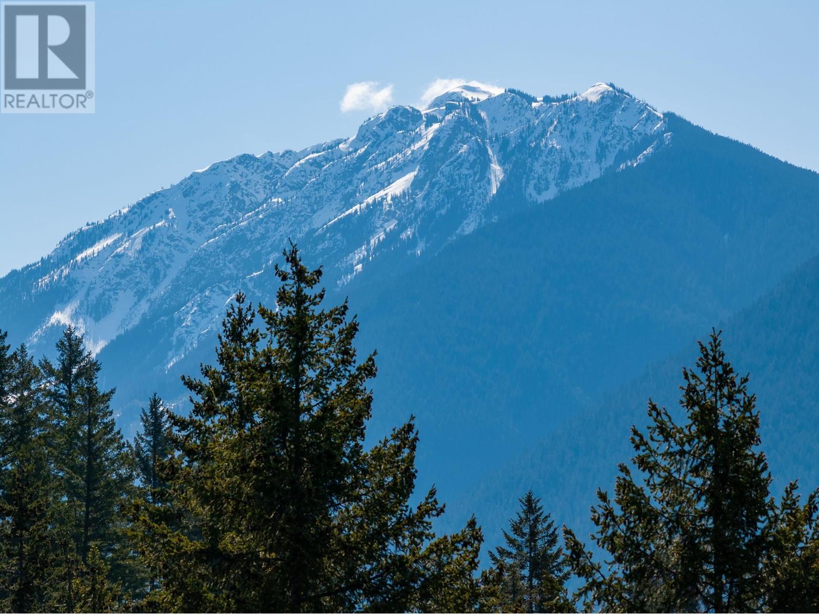 7501 PEBBLE CREEK DRIVE, pemberton, British Columbia