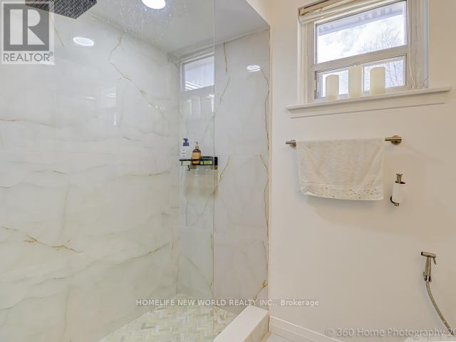 643 Irwin Cres, Newmarket, Ontario  L3Y 5A1 - Photo 21 - N8268706