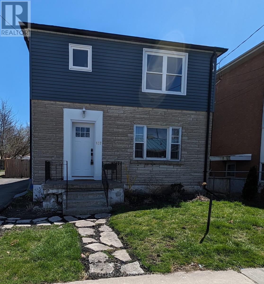 137 Catharine Street, Belleville, 4 Bedrooms Bedrooms, ,2 BathroomsBathrooms,Single Family,For Sale,Catharine,X8248660