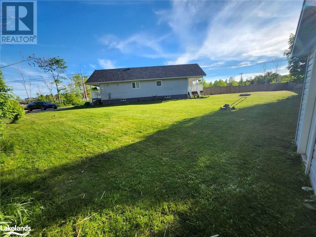 11 Stalker Street, Collingwood, Ontario  L8Y 3Z1 - Photo 5 - 40576074