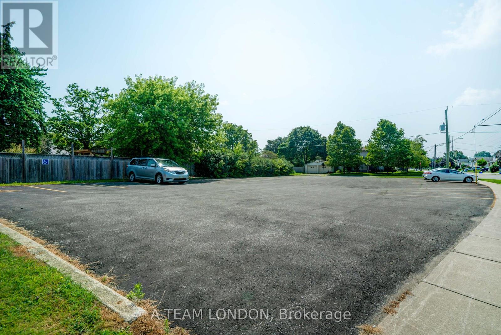 340 Saskatoon Street, London East, Ontario N5W 4R3 - Photo 3 - X8269084