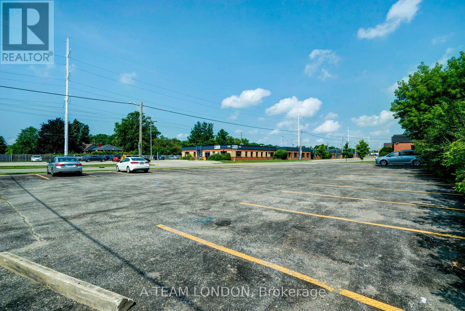 340 Saskatoon Street, London East, Ontario N5W 4R3 - Photo 4 - X8269084