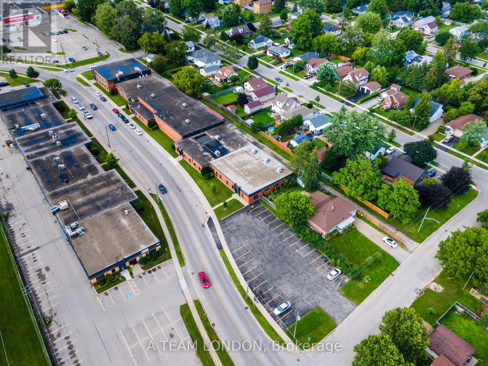 340 Saskatoon Street, London East (East H), Ontario  N5W 4R3 - Photo 6 - X8269084