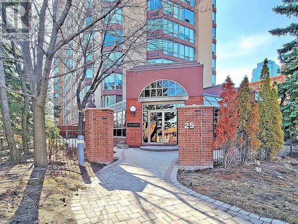 206 - 25 Fairview Road W, Mississauga, Ontario  L5B 3Y8 - Photo 1 - W8268260