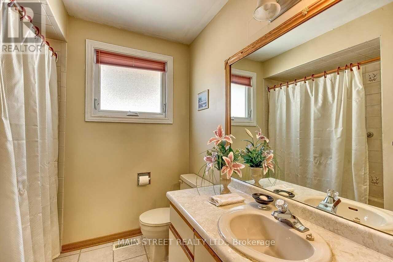 577 Haines Rd, Newmarket, Ontario  L3Y 6V6 - Photo 19 - N8270594