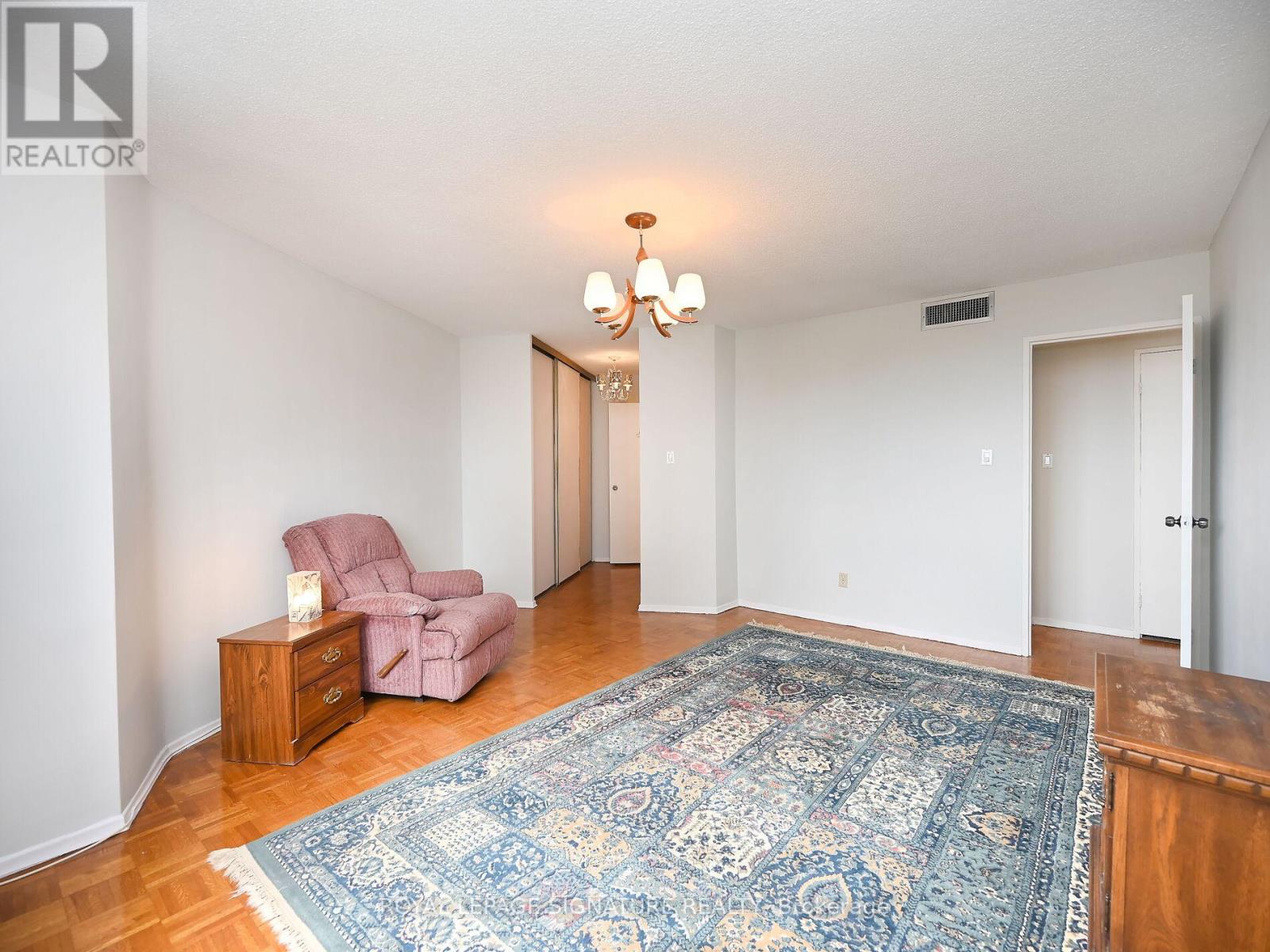 #914 -1333 Bloor St, Mississauga, Ontario  L4Y 3T6 - Photo 25 - W8268404