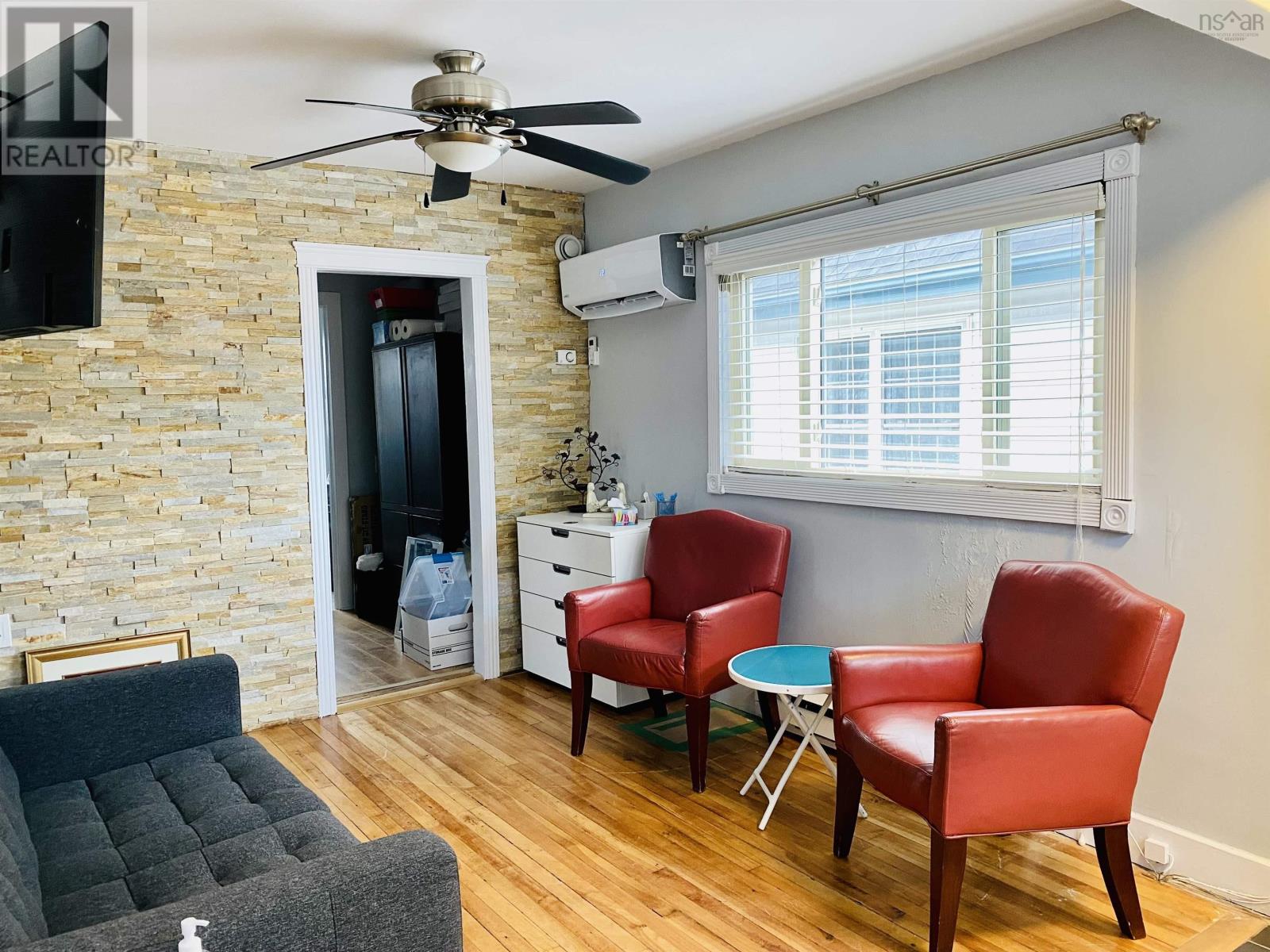 170 Ochterloney Street, Dartmouth, Nova Scotia  B2Y 1E1 - Photo 4 - 202323318