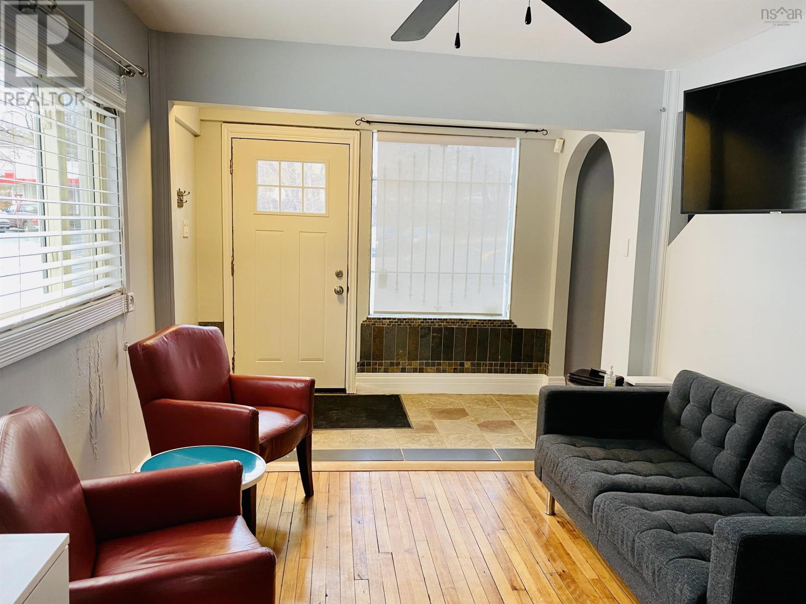 170 Ochterloney Street, Dartmouth, Nova Scotia  B2Y 1E1 - Photo 5 - 202323318