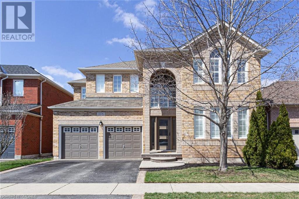 2256 LAPSLEY Crescent, Oakville, 5 Bedrooms Bedrooms, ,4 BathroomsBathrooms,Single Family,For Sale,LAPSLEY,40577897