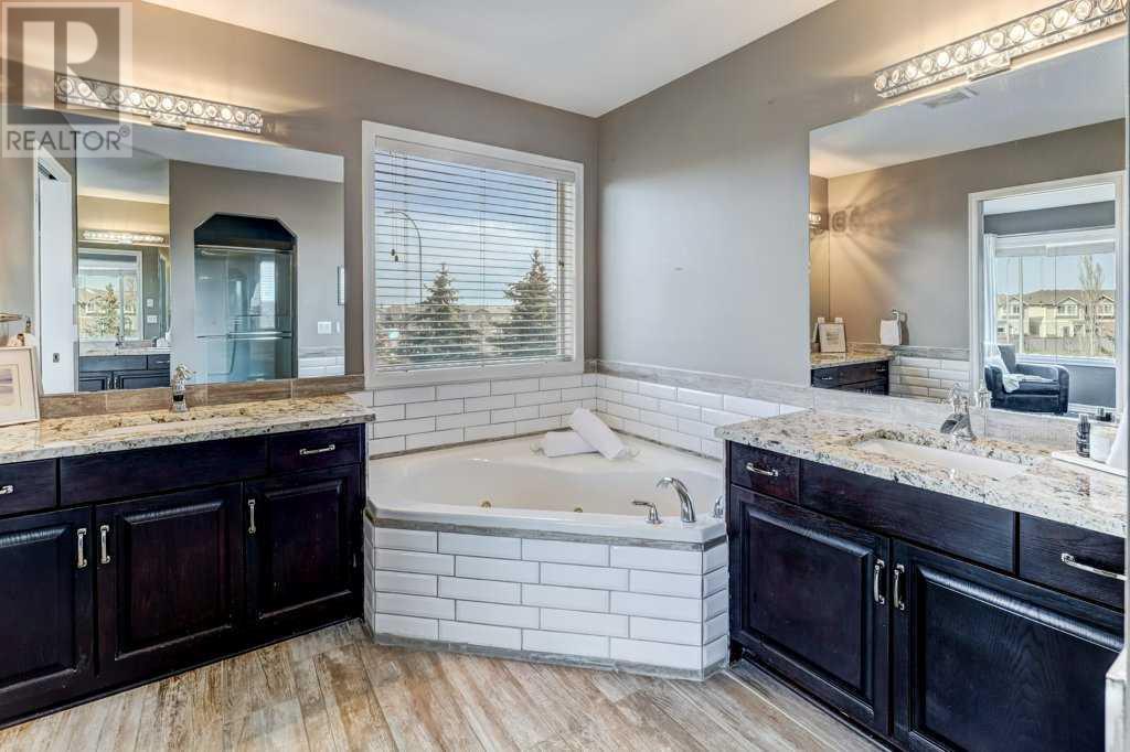 2556 Coopers Circle Sw, Airdrie, Alberta  T4B 3B7 - Photo 21 - A2125736