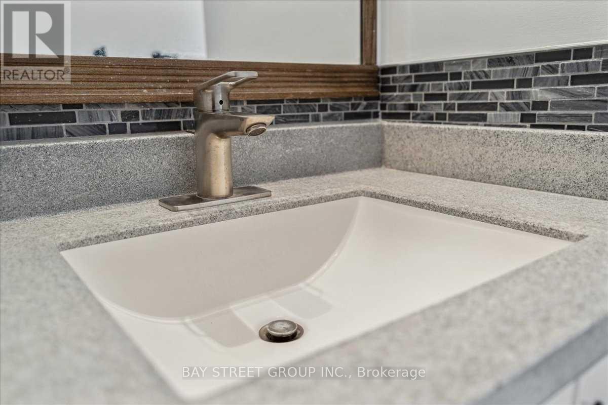 62 Summerset Drive, Barrie, Ontario  L4N 6G5 - Photo 23 - S8270898