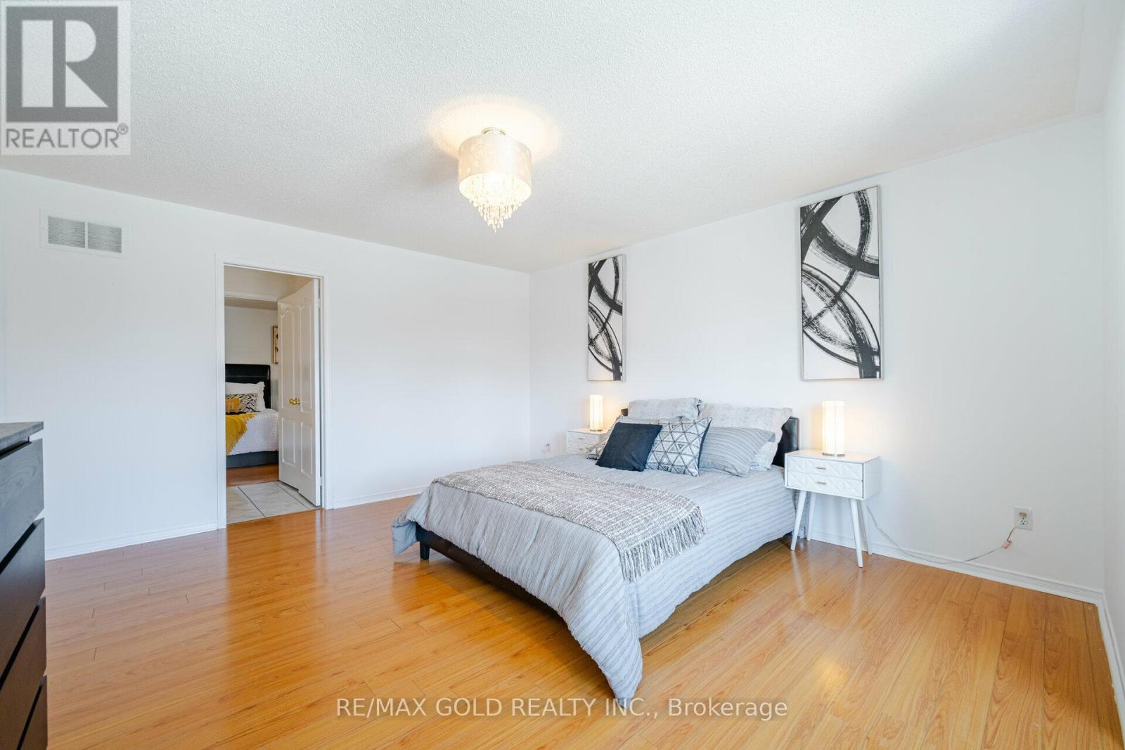 4796 Fulwell Rd, Mississauga, Ontario  L5M 7J7 - Photo 25 - W8271092
