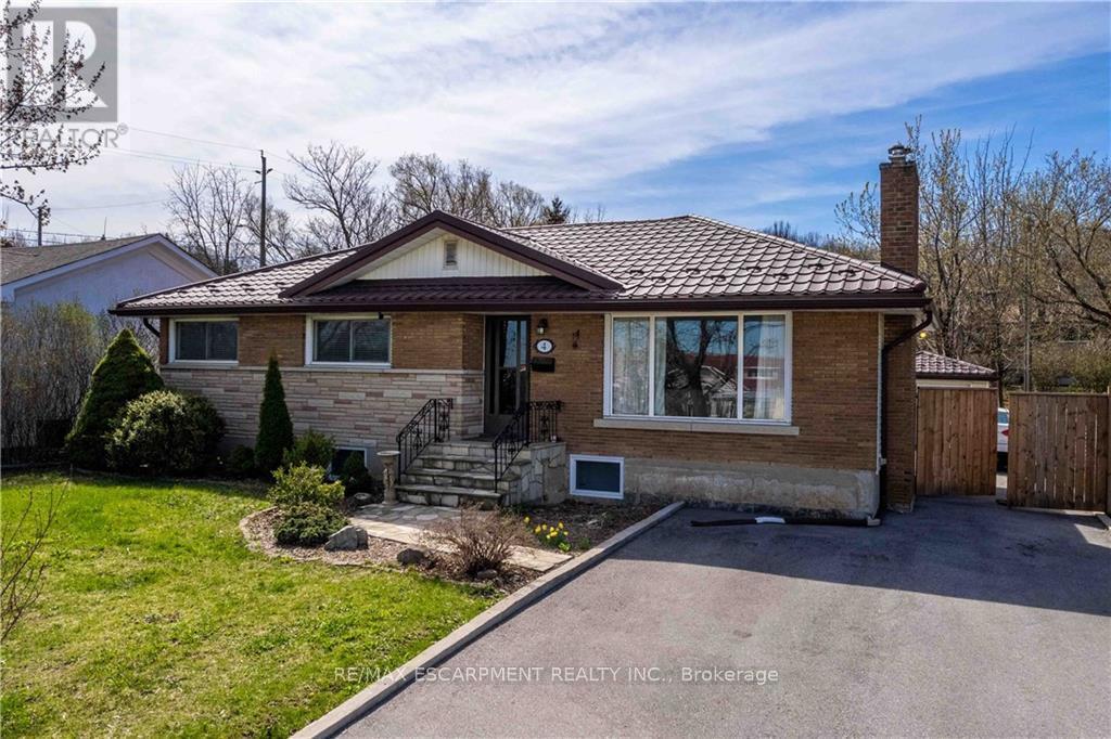4 Warkdale Dr, St. Catharines, Ontario  L2T 2V7 - Photo 1 - X8271458