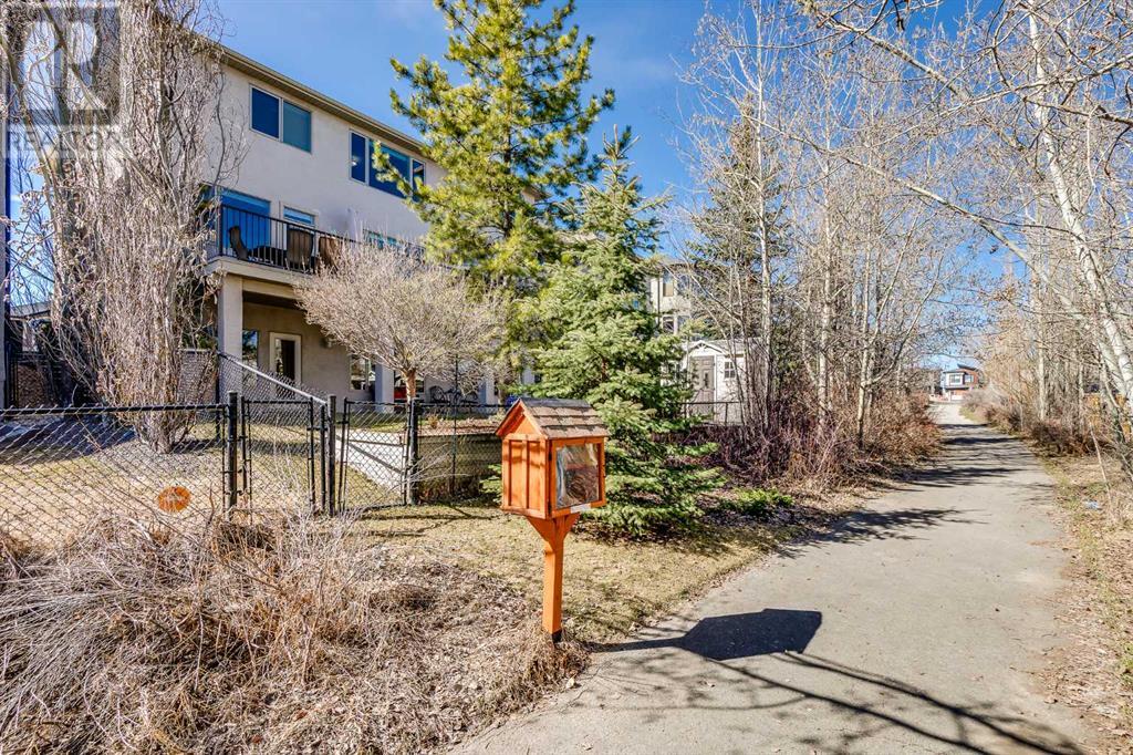 16 Coulee Park Sw, Calgary, Alberta  T3H 5J5 - Photo 38 - A2125322