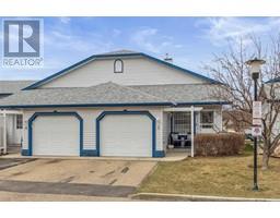 3, 33 Stonegate Drive NW, airdrie, Alberta