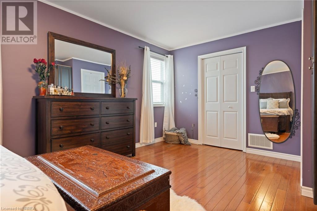 81 EAST 24TH Street, Hamilton, 4 Bedrooms Bedrooms, ,3 BathroomsBathrooms,Single Family,For Sale,EAST 24TH,40578132