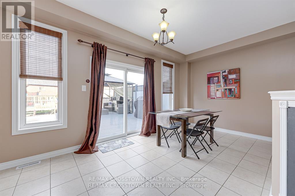 56 The Queensway, Barrie, Ontario  L4M 7J3 - Photo 14 - S8271600