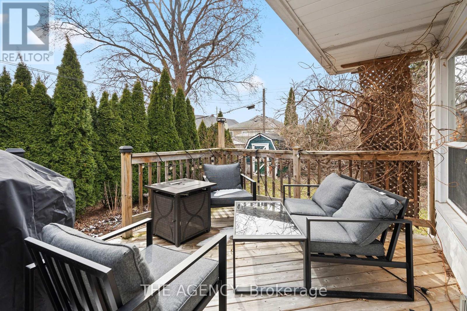 19 Columbia St, St. Catharines, Ontario  L2R 5H5 - Photo 17 - X8271808
