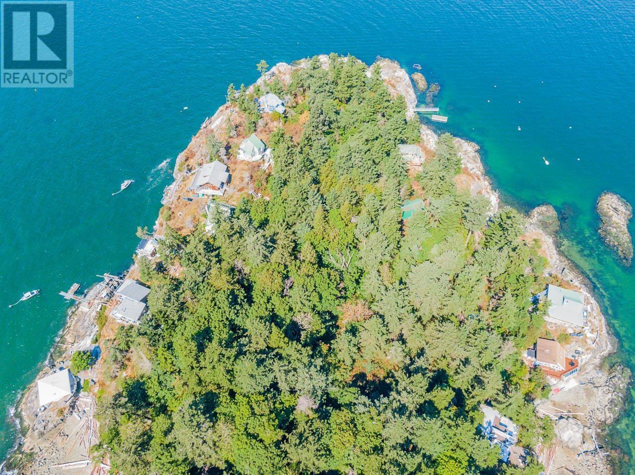 16 PASSAGE ISLAND, West Vancouver, British Columbia
