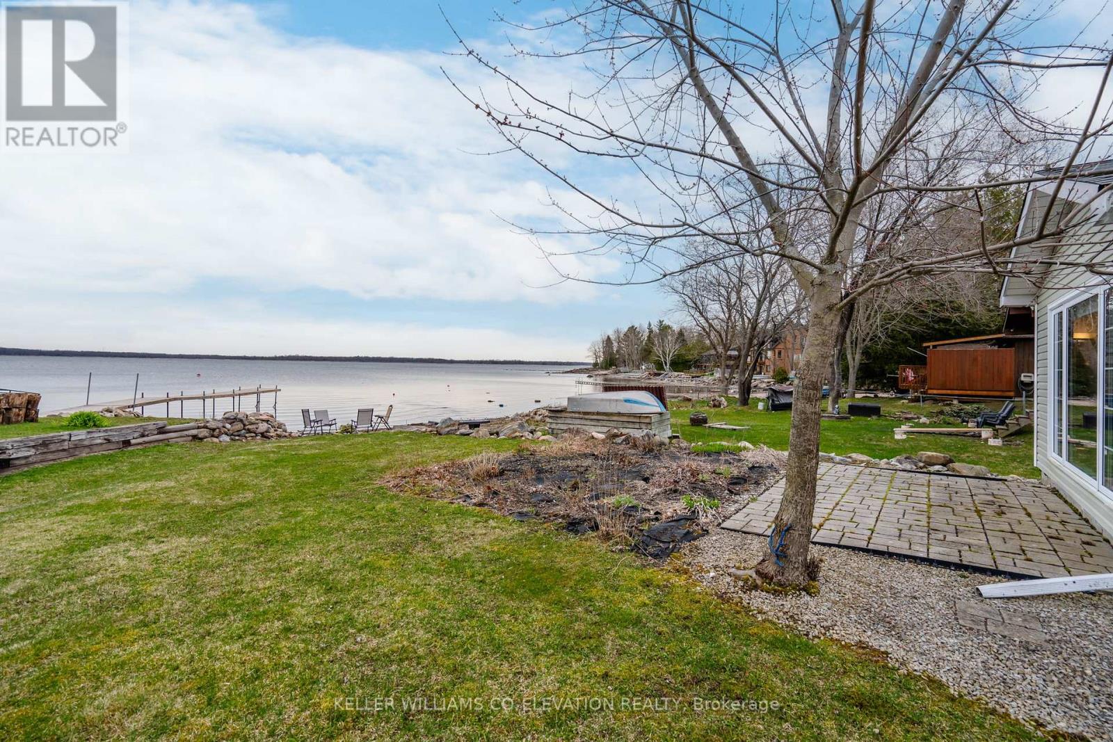 220 Robin's Point Rd, Tay, Ontario  L0K 2A0 - Photo 13 - S8272110