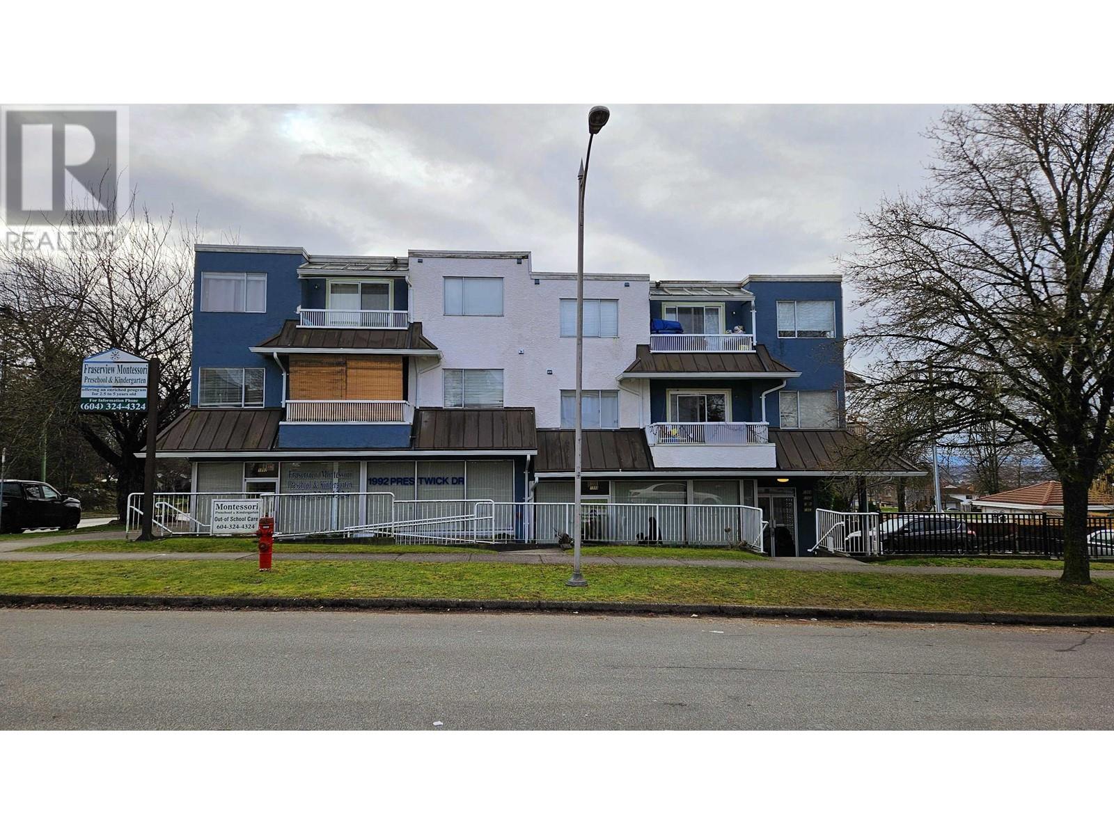 Listing Picture 4 of 12 : 1992 PRESTWICK DRIVE, Vancouver / 溫哥華 - 魯藝地產 Yvonne Lu Group - MLS Medallion Club Member