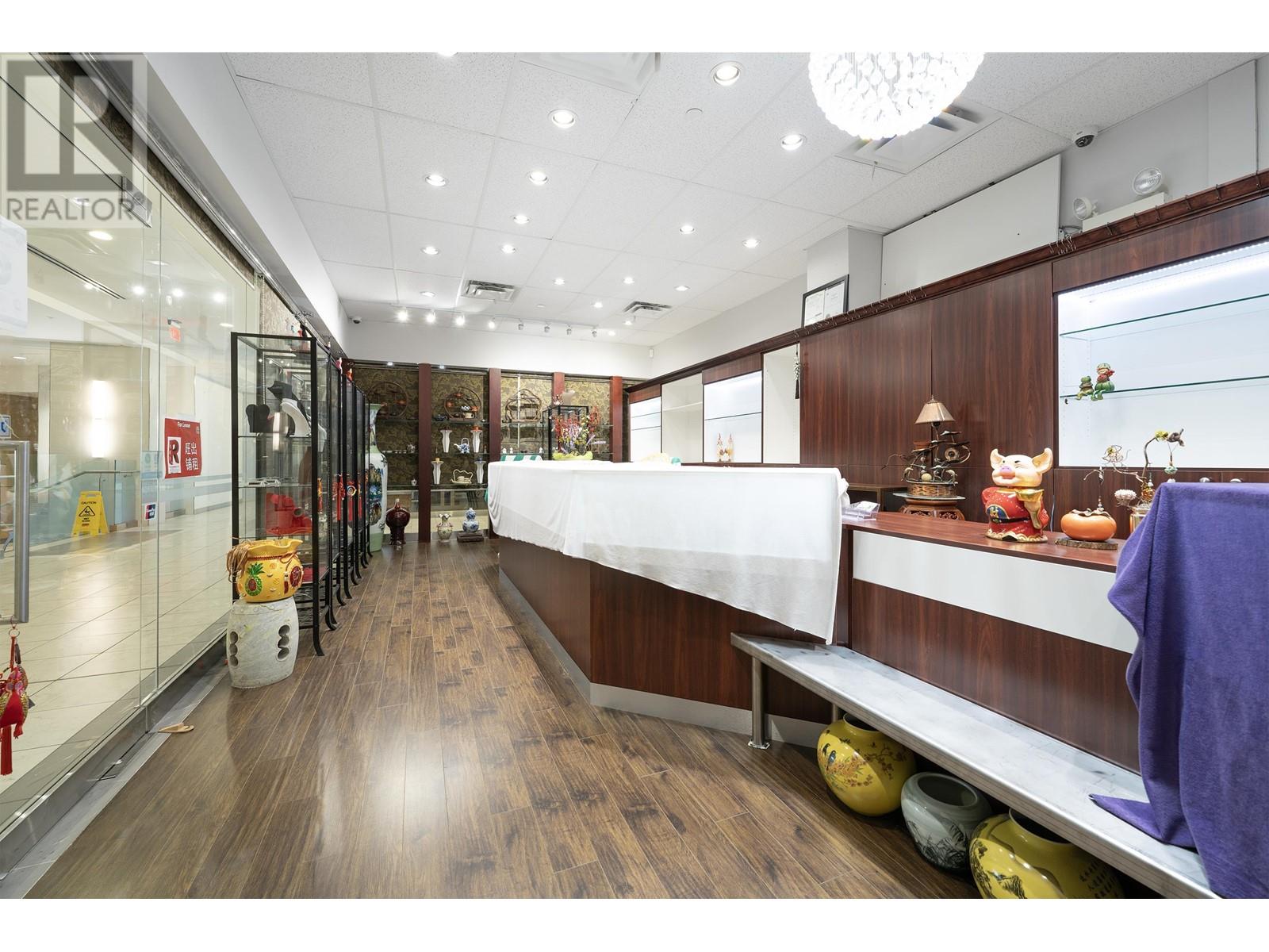 3080 3165/3170-4000 No. 3 Road, Richmond, British Columbia  V6X 0J8 - Photo 4 - C8059513