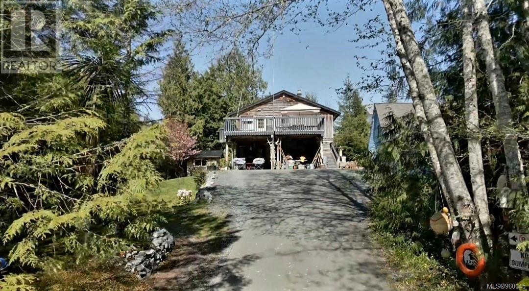 320 Leighton Way, Tofino, British Columbia  V0R 2Z0 - Photo 3 - 960045