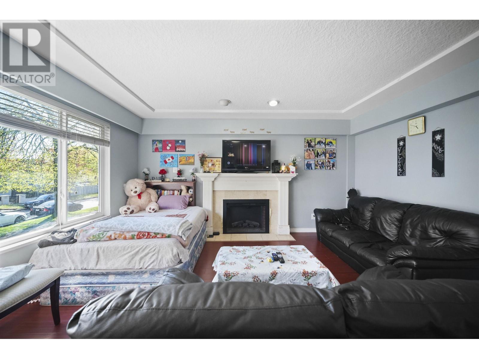 Listing Picture 15 of 26 : 425 E 63RD AVENUE, Vancouver / 溫哥華 - 魯藝地產 Yvonne Lu Group - MLS Medallion Club Member