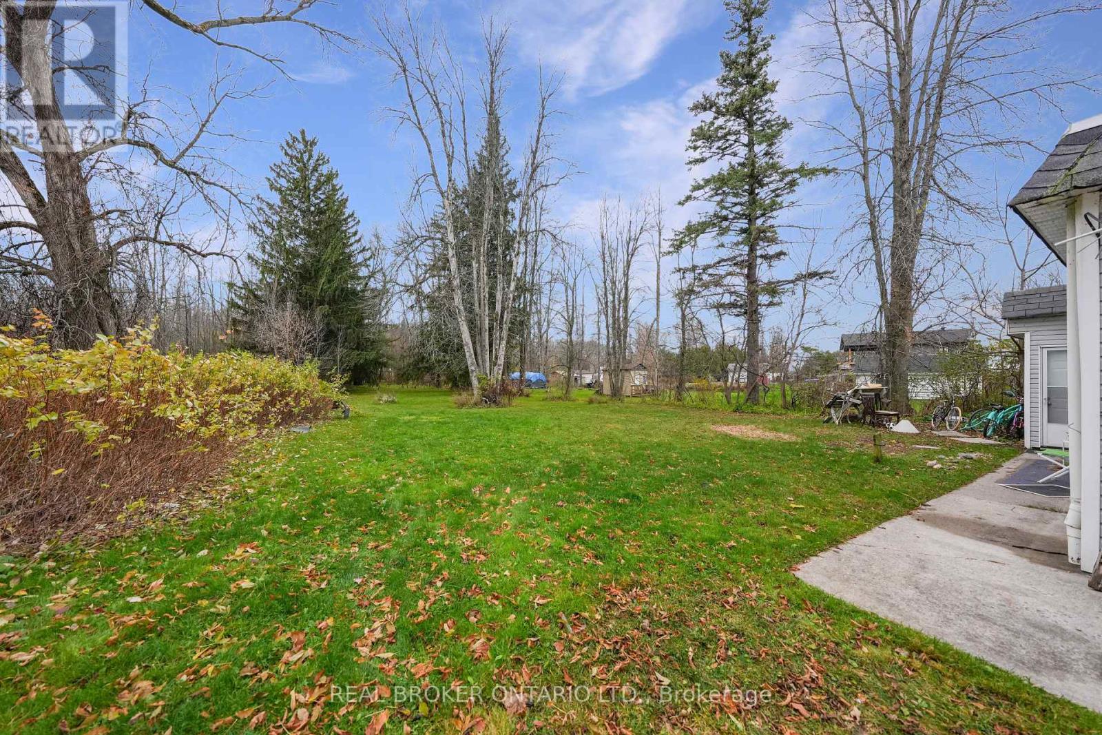 54 Coldwater Rd, Tay, Ontario  L0K 2C0 - Photo 7 - S8147132