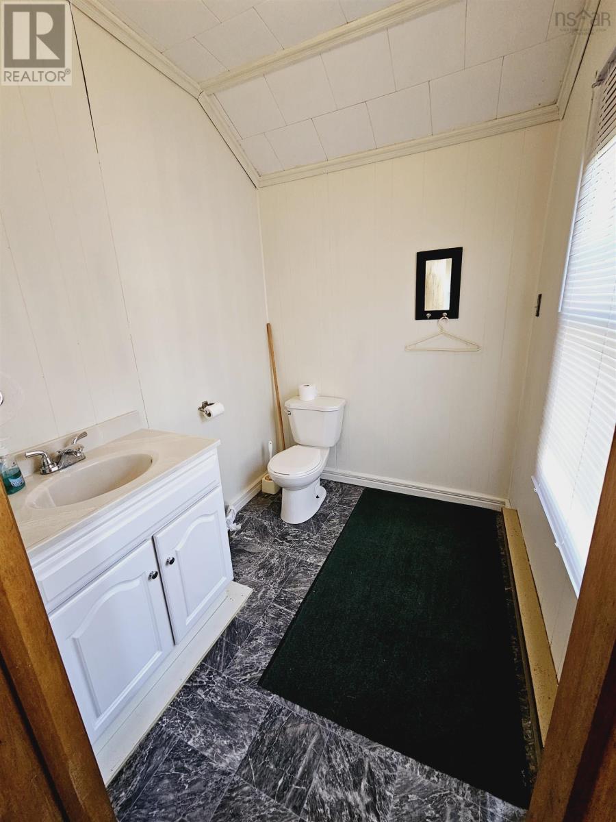 18 Howe Street, Lockeport, Nova Scotia  B0T 1L0 - Photo 16 - 202325197