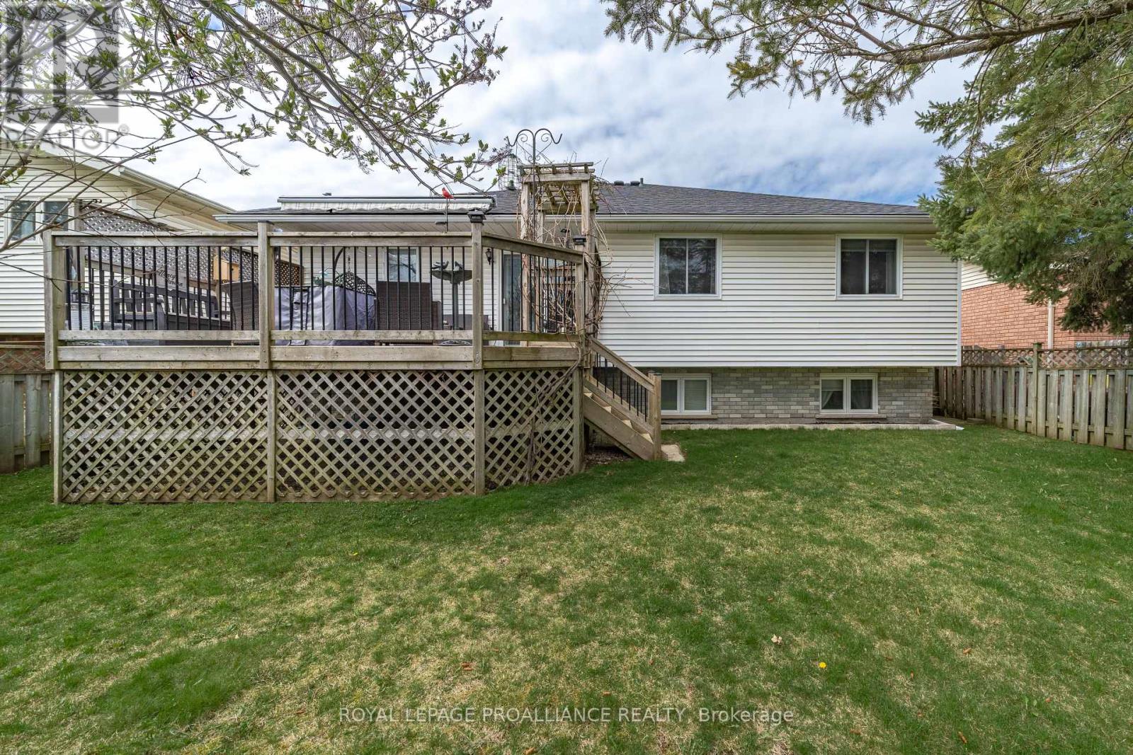 60 Forchuk Crescent, Quinte West, Ontario  K8V 6N2 - Photo 37 - X8273786